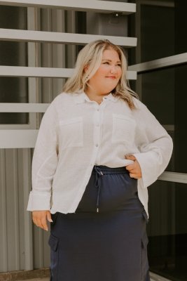 Seaside Breeze Linen-Blend Button Up Curves