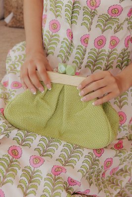 Vacation Muse Woven Clutch in Lime