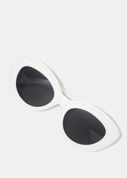 A+ White Thick Cat Eye Frame Sunglasses