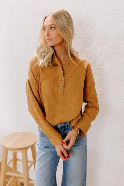 Cozy Reputation Shift Top in Khaki