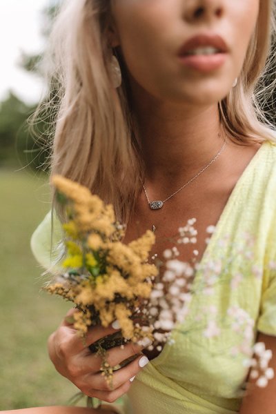 Kendra Scott Elisa Silver Pendant Necklace in Platinum Drusy