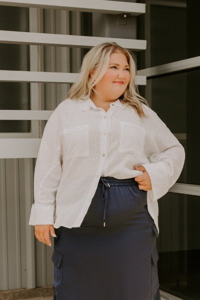 Seaside Breeze Linen-Blend Button Up Curves